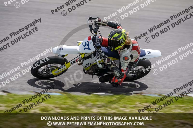 enduro digital images;event digital images;eventdigitalimages;lydden hill;lydden no limits trackday;lydden photographs;lydden trackday photographs;no limits trackdays;peter wileman photography;racing digital images;trackday digital images;trackday photos